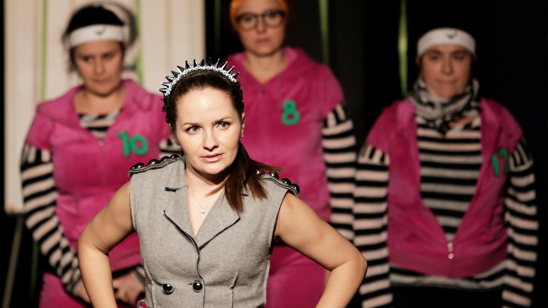 nizkotucny-zivot-–-nejem,-nezijem,-nemilujem-(2024)