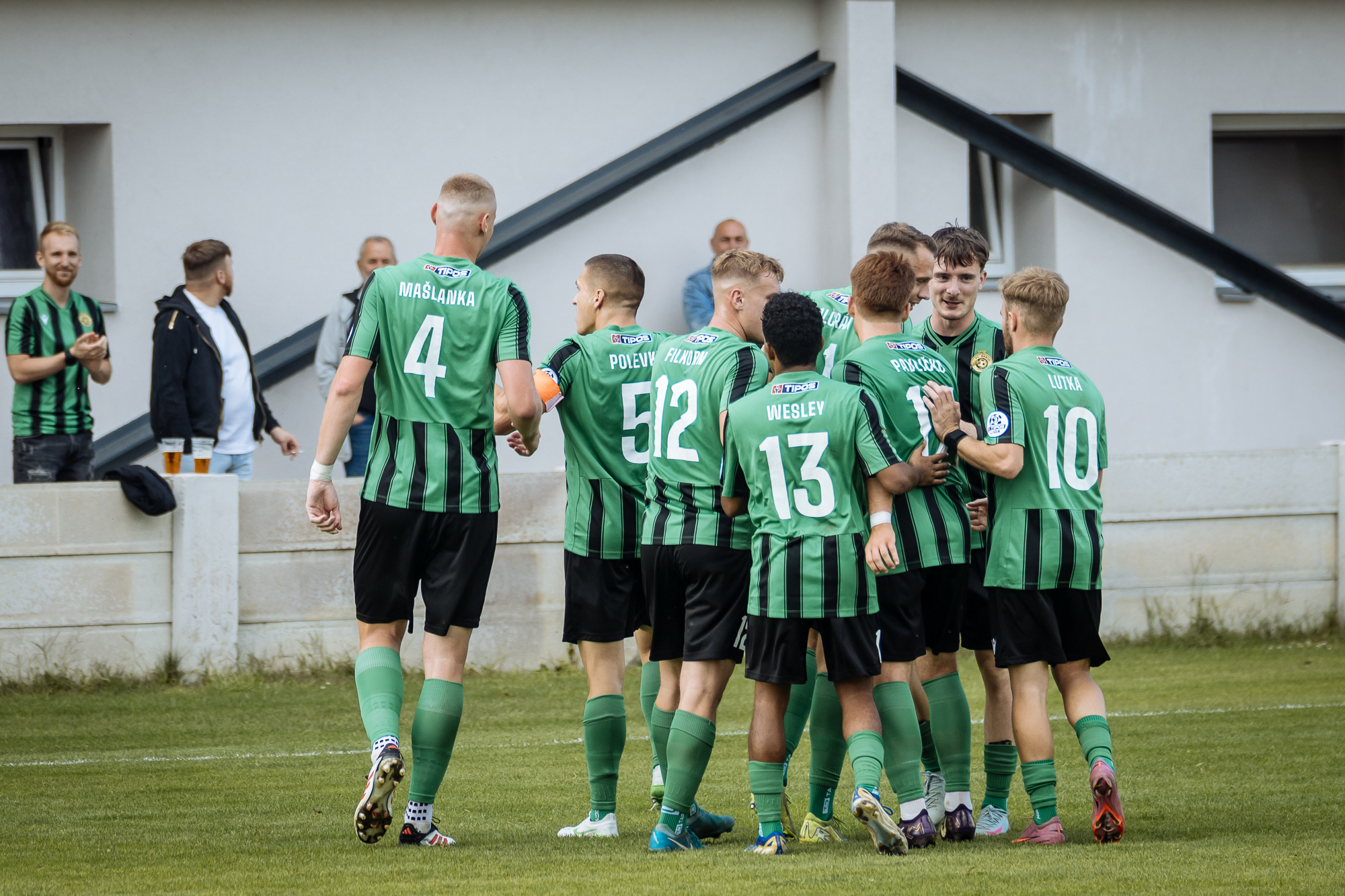 futbalovi-banici-v-sobotu-doma-proti-komarnu-b